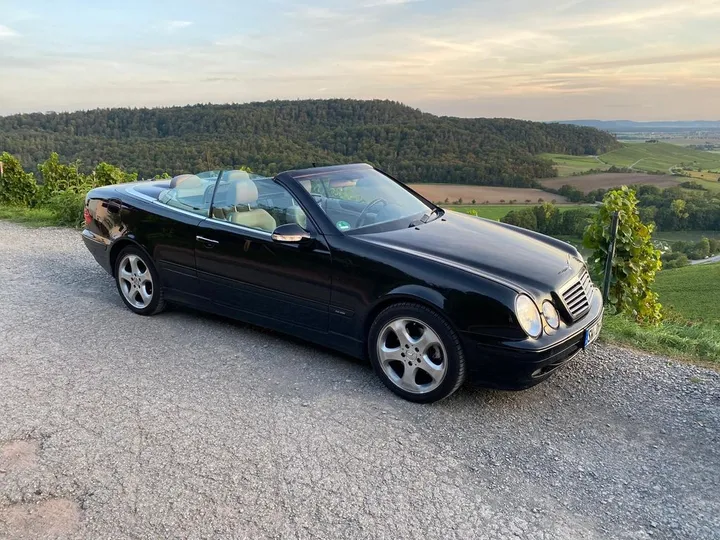 Mercedes-Benz CLK 230