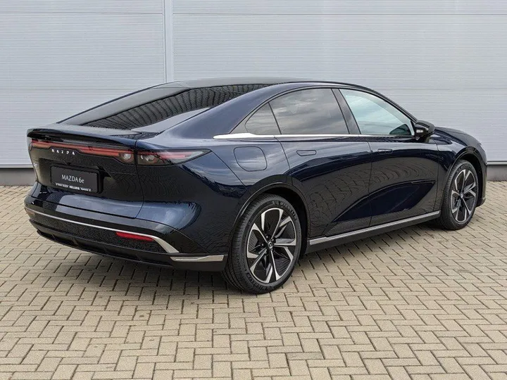 Mazda 6e