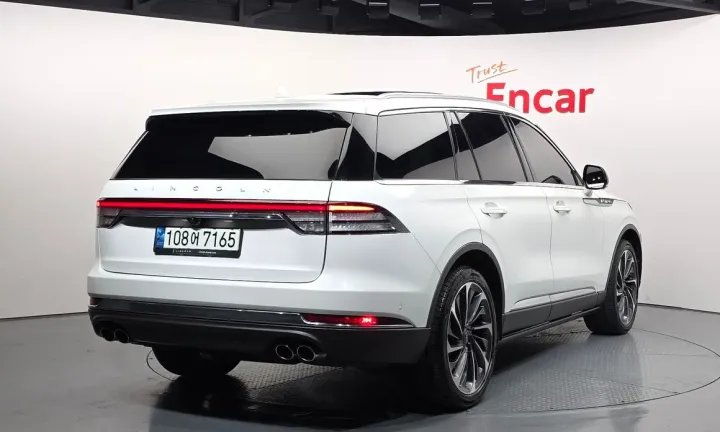 Lincoln Aviator