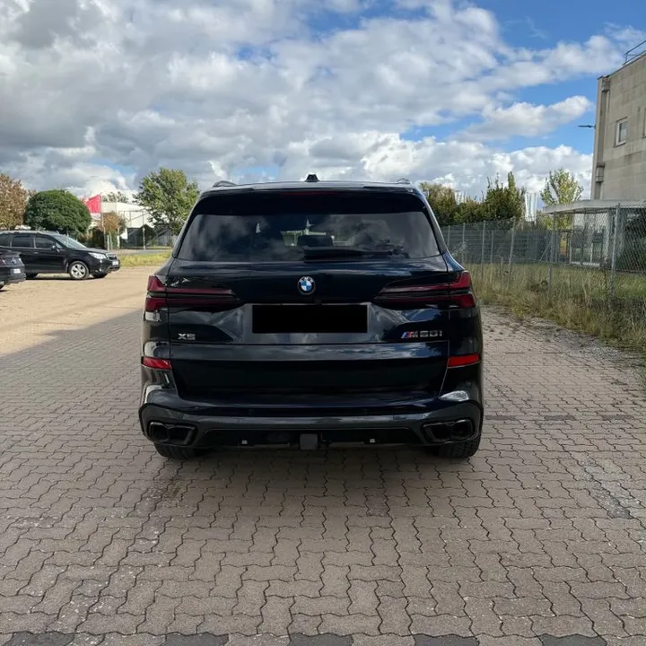 BMW X5 M60