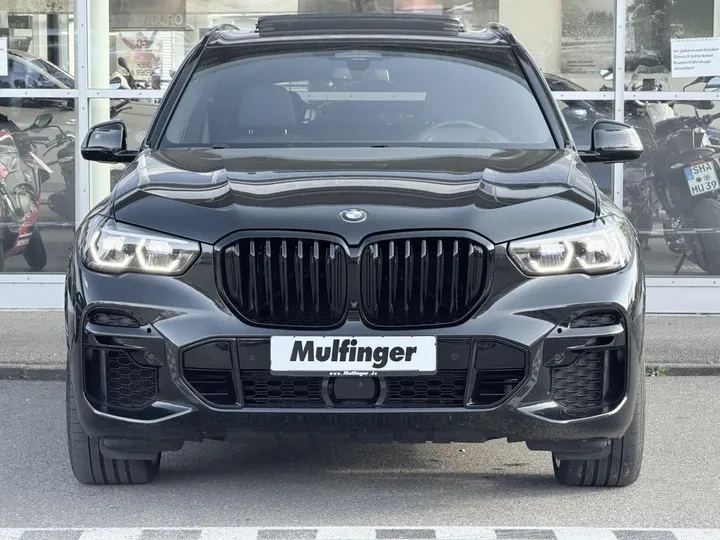 BMW X5 M50