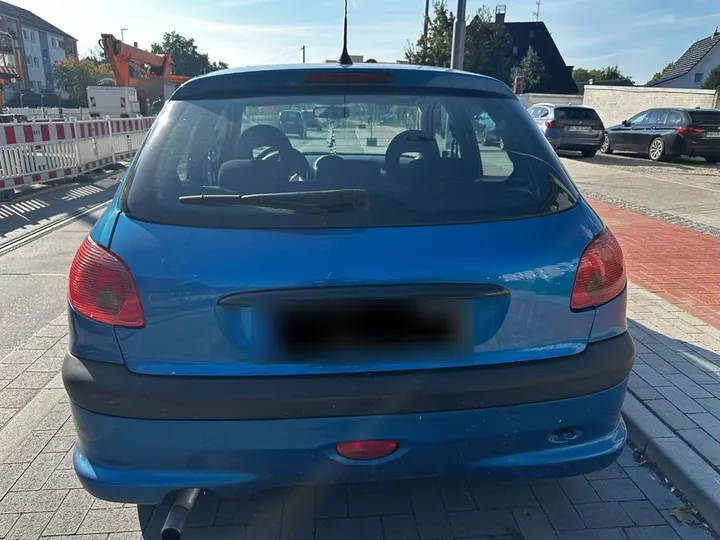 Peugeot 206