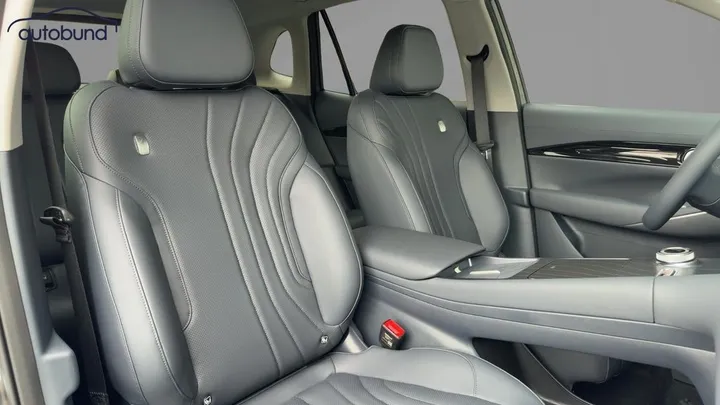 Geely E5