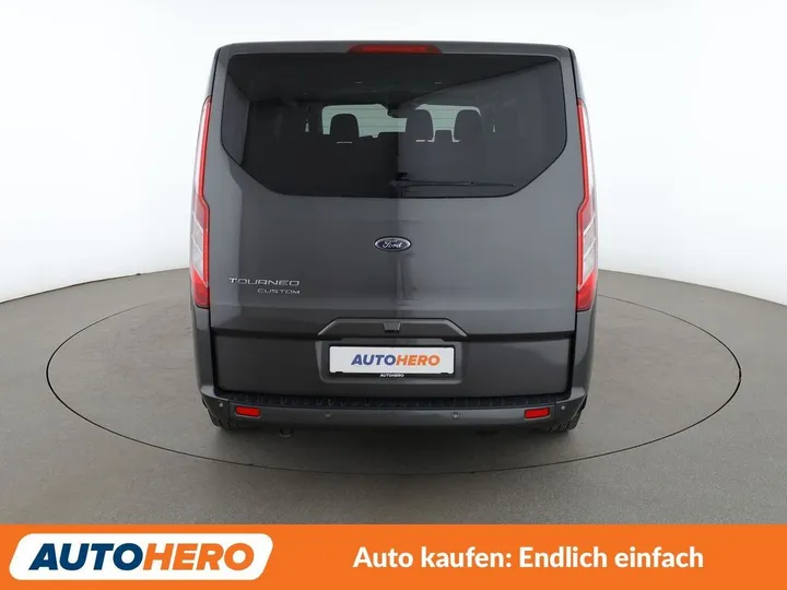 Ford Tourneo Custom