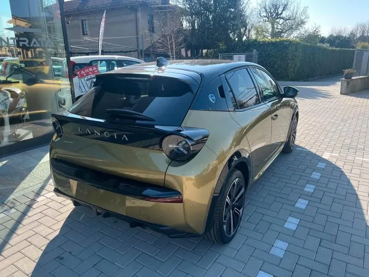 Lancia Ypsilon