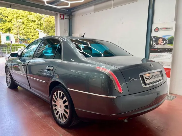 Lancia Thesis