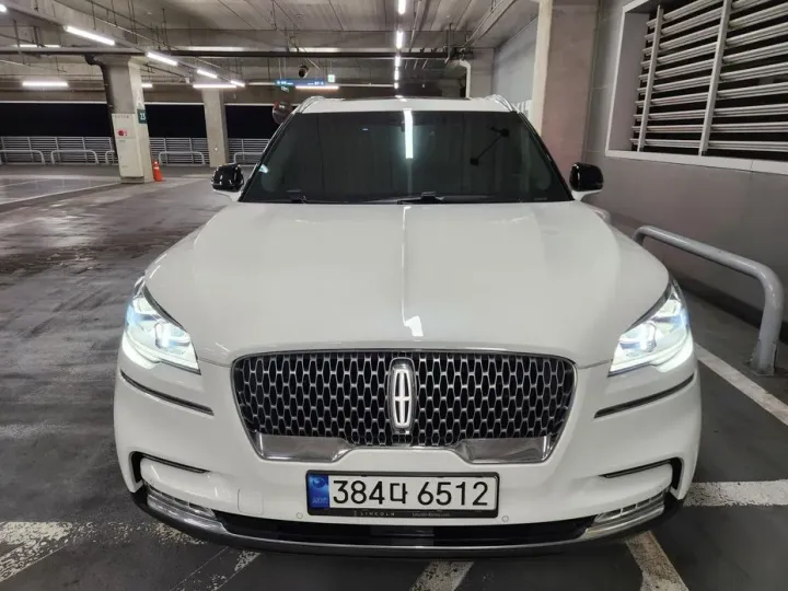 Lincoln Aviator