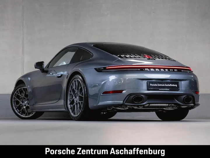 Porsche 992