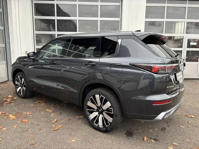 Mitsubishi Plug-in Hybrid Outlander