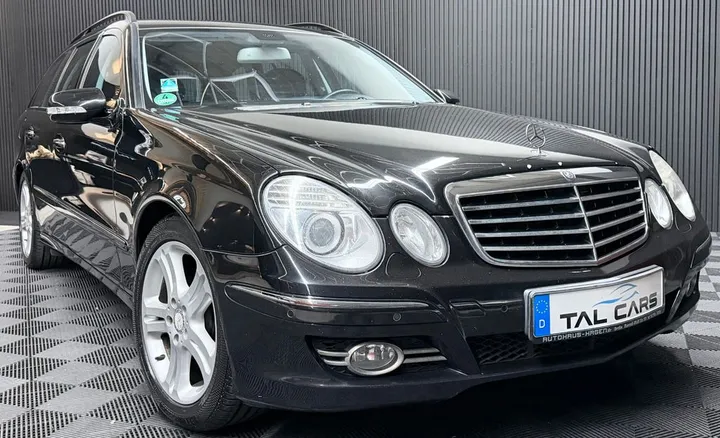 Mercedes-Benz E 230