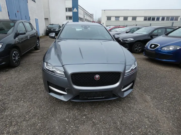 Jaguar XF