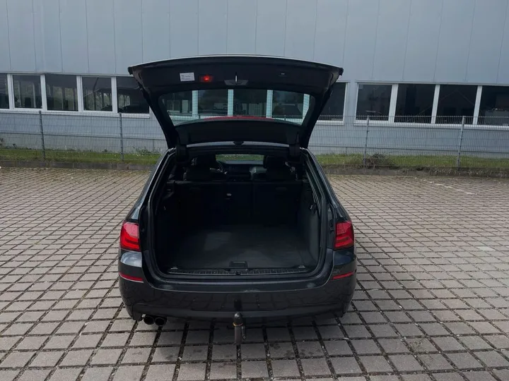 BMW 525