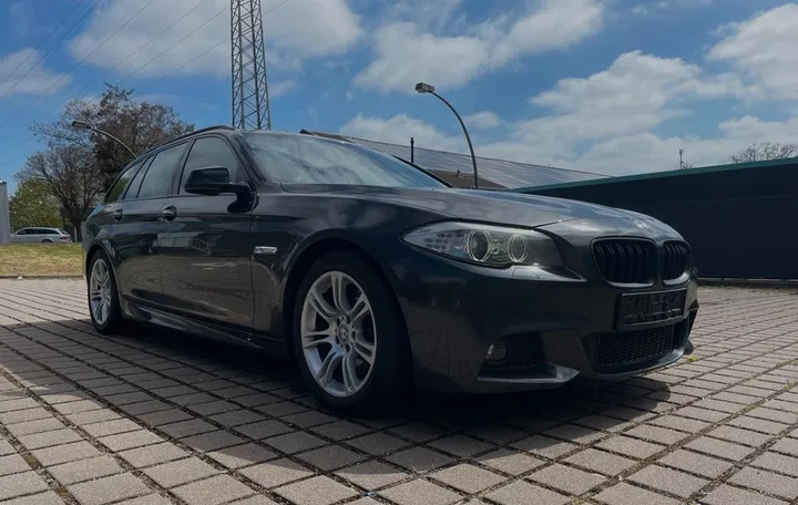 BMW 525