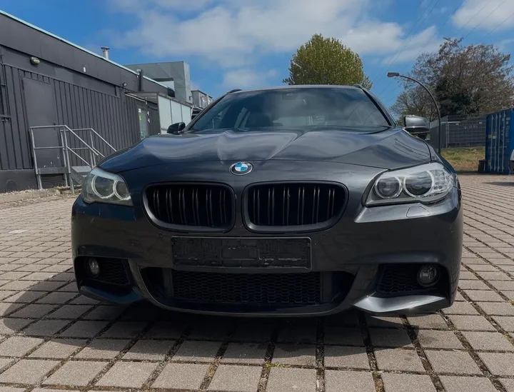 BMW 525