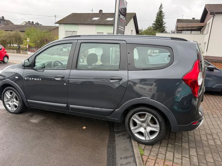Dacia Lodgy
