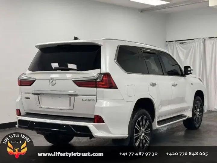 Lexus LX 570