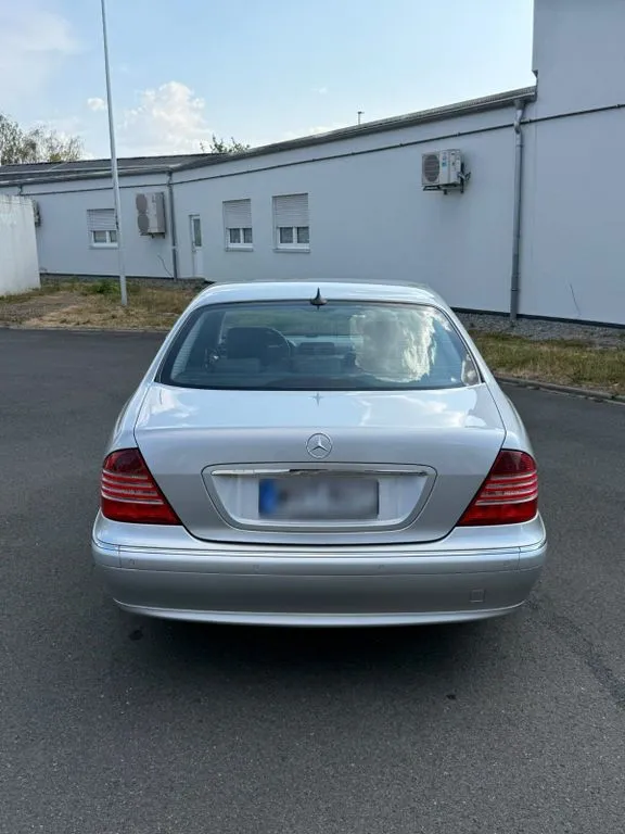 Mercedes-Benz S 320
