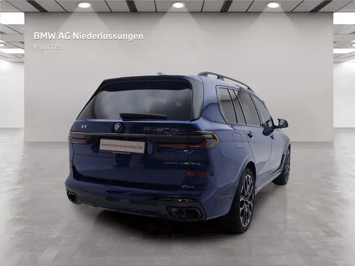 BMW X7 M60