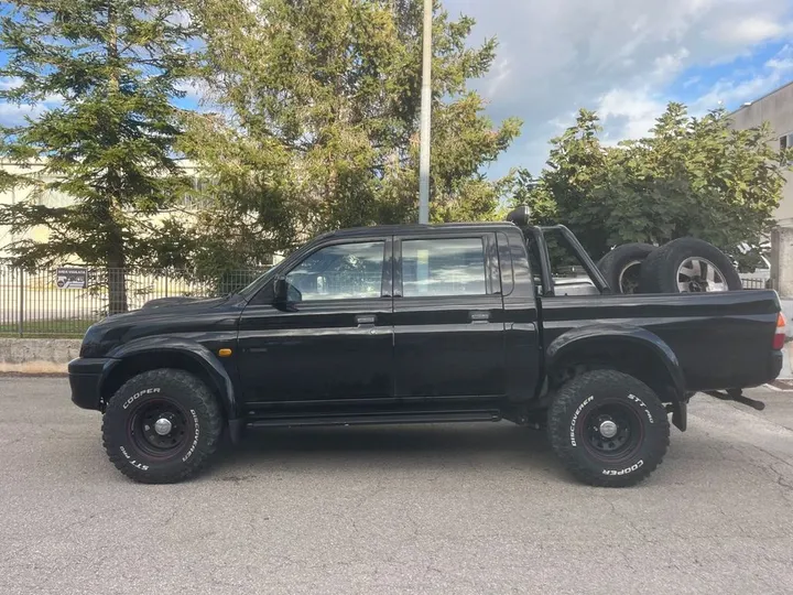 Mitsubishi L200
