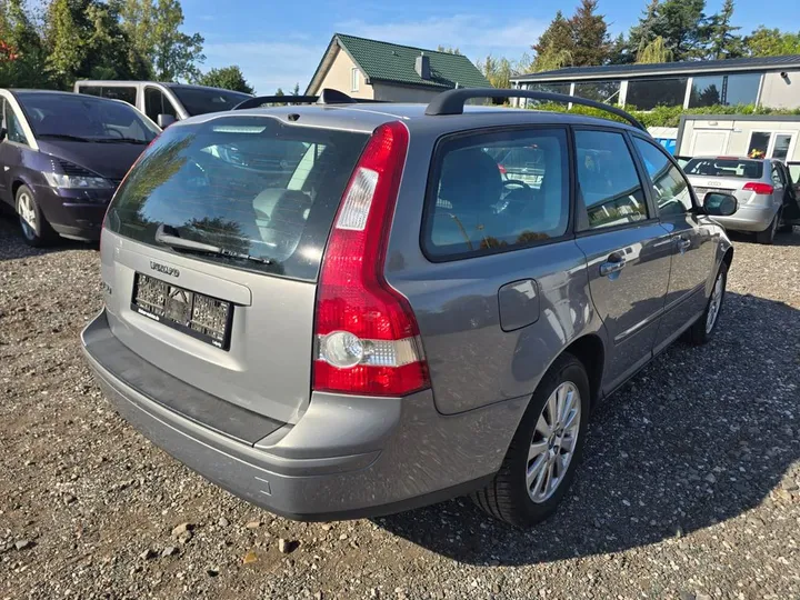 Volvo V50