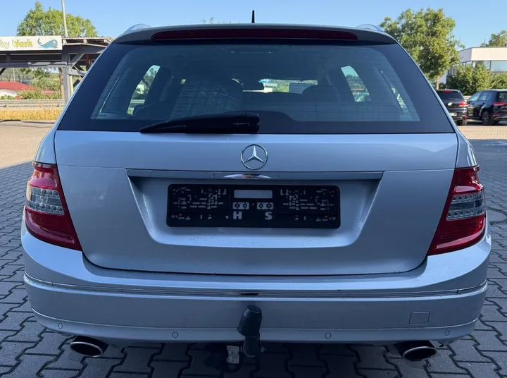 Mercedes-Benz C 320