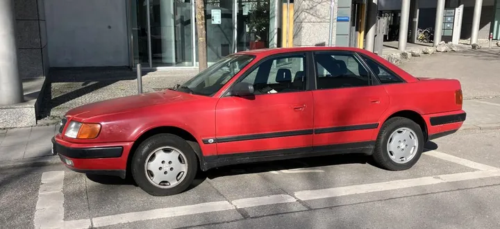 Audi 100