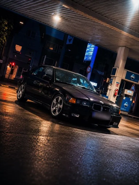 BMW 320
