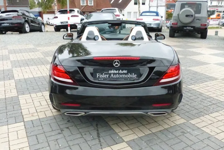 Mercedes-Benz SLC 200