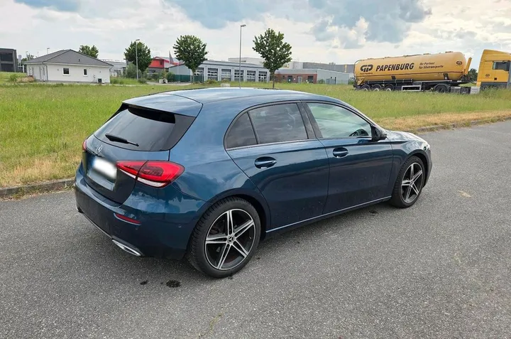 Mercedes-Benz A 180