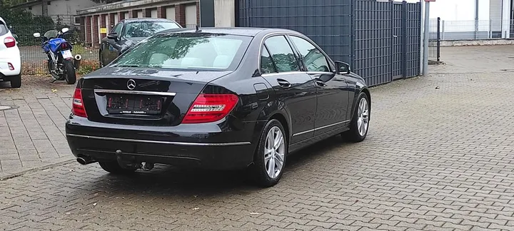 Mercedes-Benz C 200