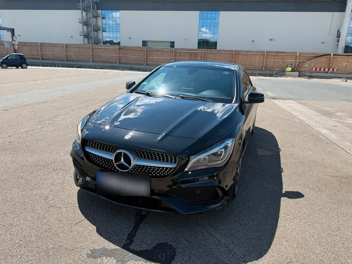 Mercedes-Benz CLA 180