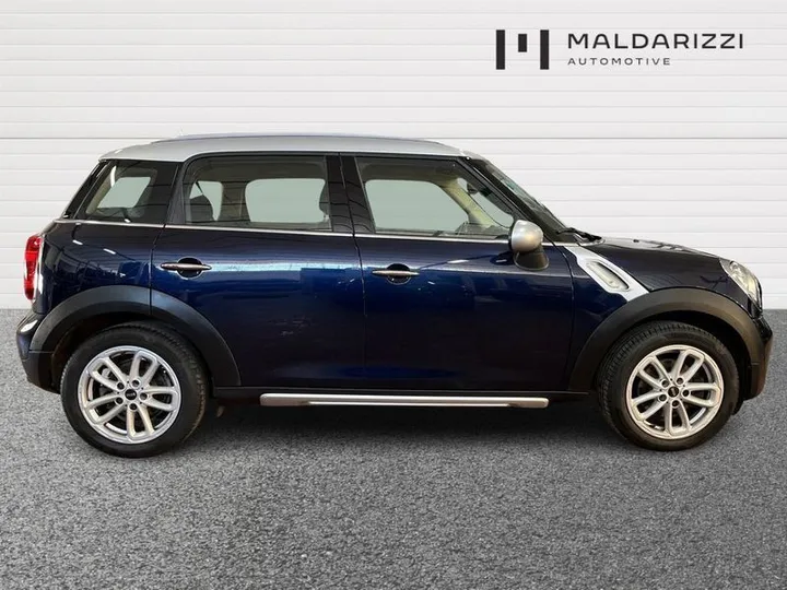 MINI Countryman D (Cooper)