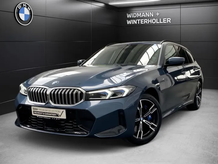 BMW 330