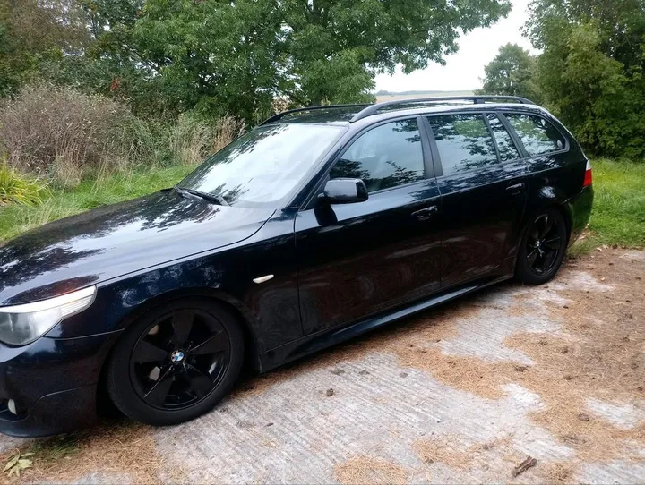 BMW 525