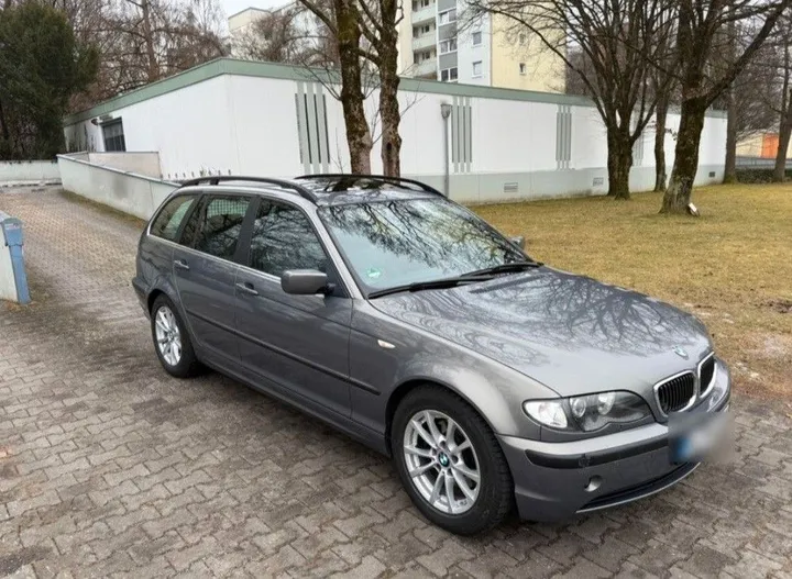 BMW 325