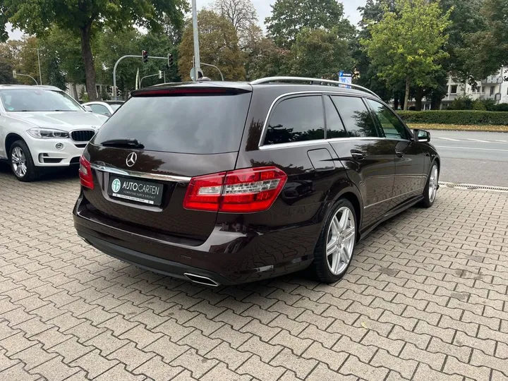 Mercedes-Benz E 300