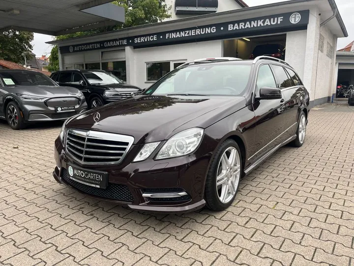 Mercedes-Benz E 300