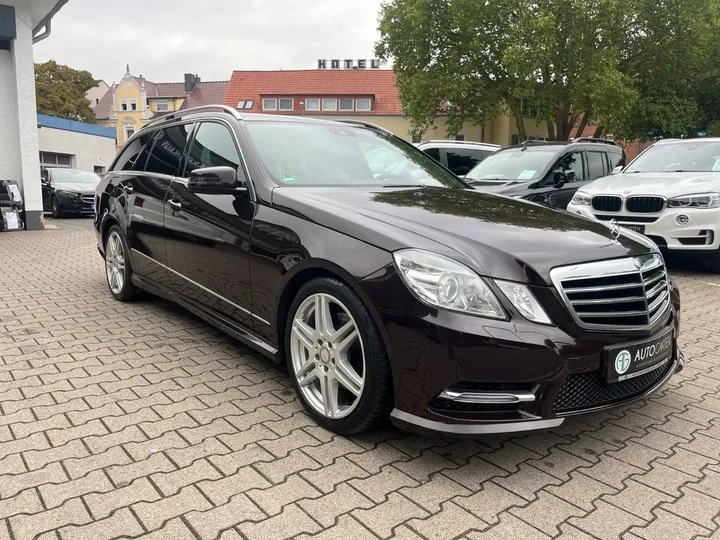 Mercedes-Benz E 300