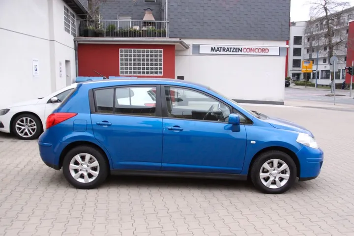 Nissan Tiida