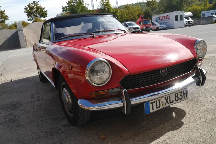 Fiat 124 Spider