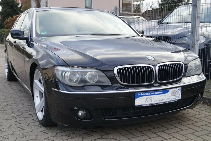 BMW 740