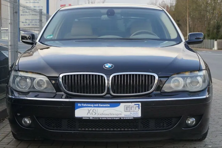 BMW 740