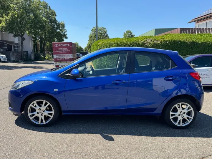 Mazda 2