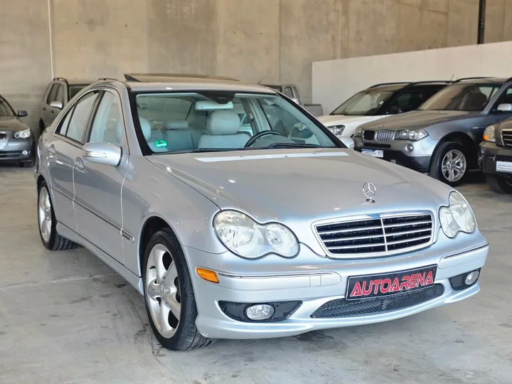 Mercedes-Benz C 230