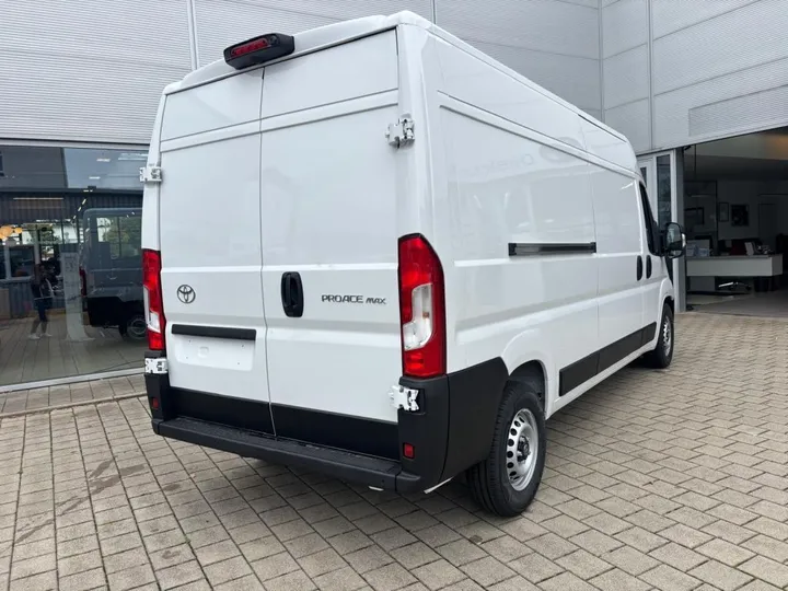 Toyota Proace Max