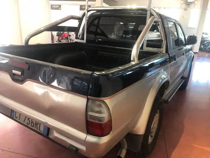 Mitsubishi L200