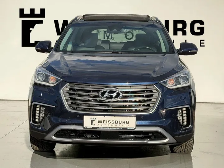Hyundai Grand Santa Fe