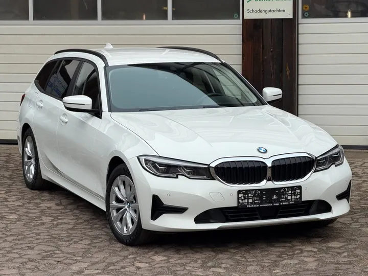 BMW 320