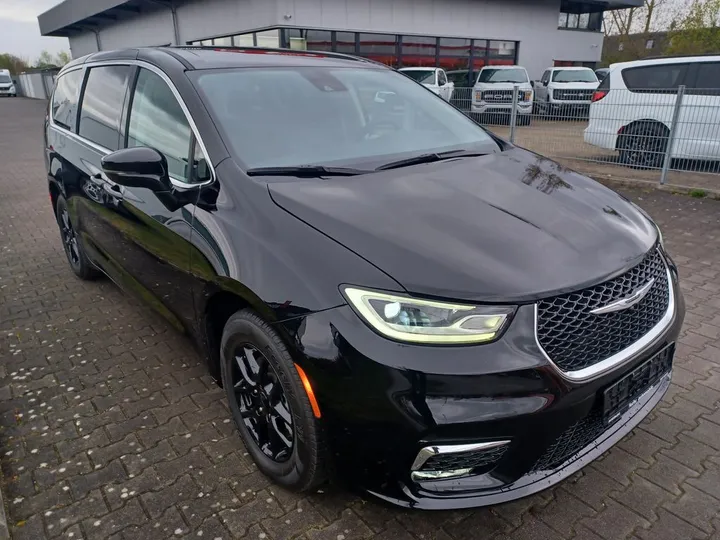Chrysler Pacifica