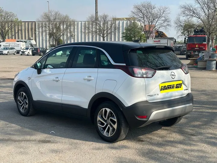 Opel Crossland (X)